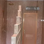 Sam Nyaraló Jajca
