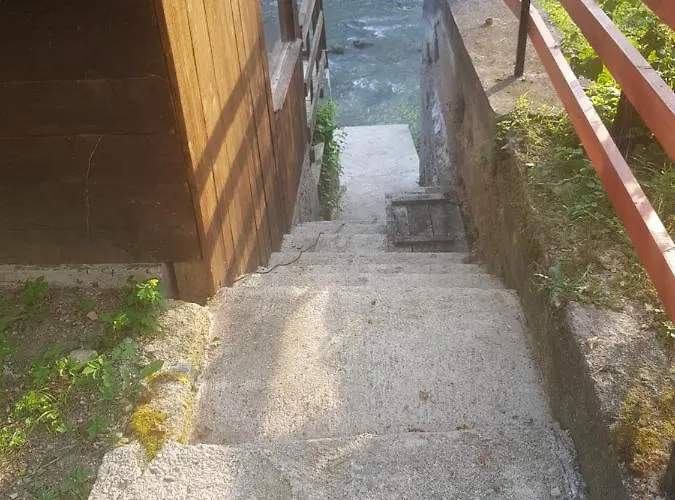 Sam 度假居 亚伊采